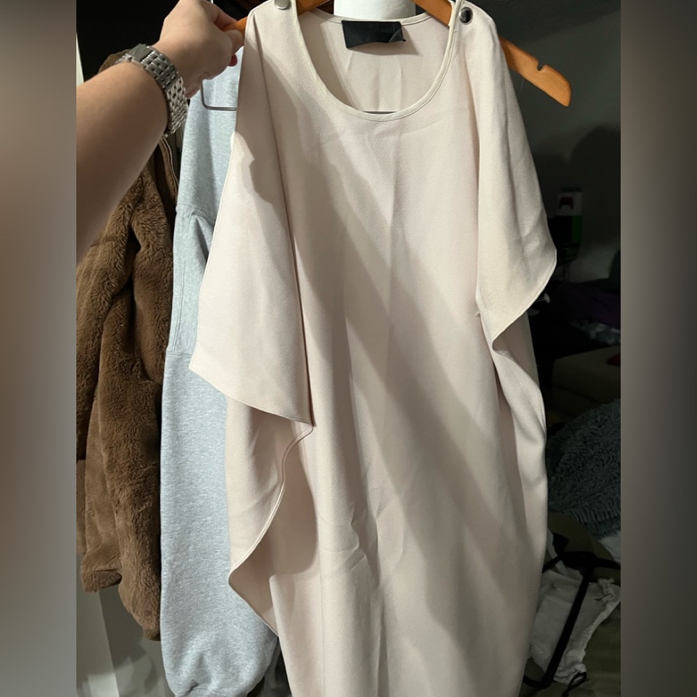 Blaque Label brand dress in size Medium 💥❤️👍